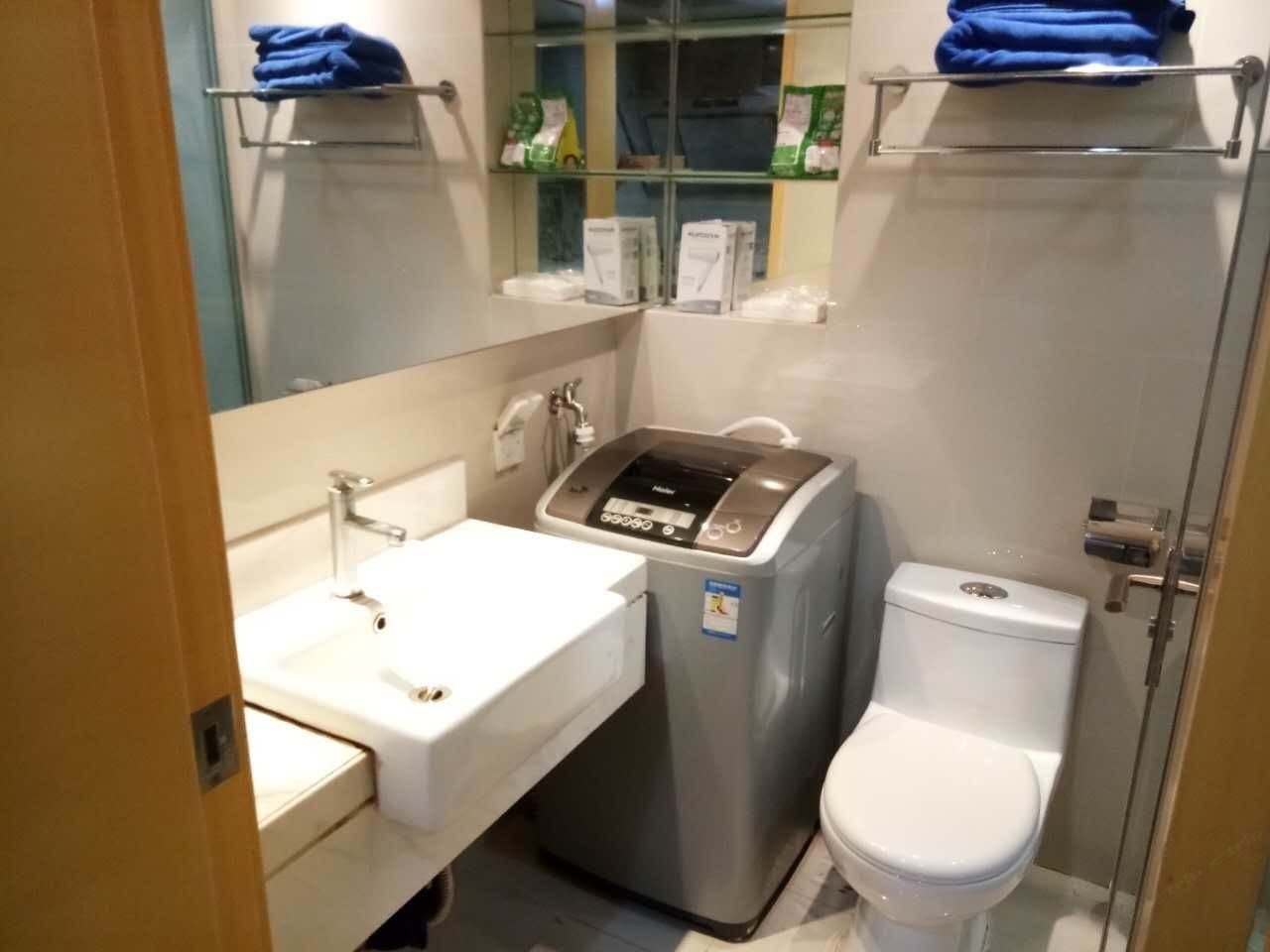 精装一室大床房