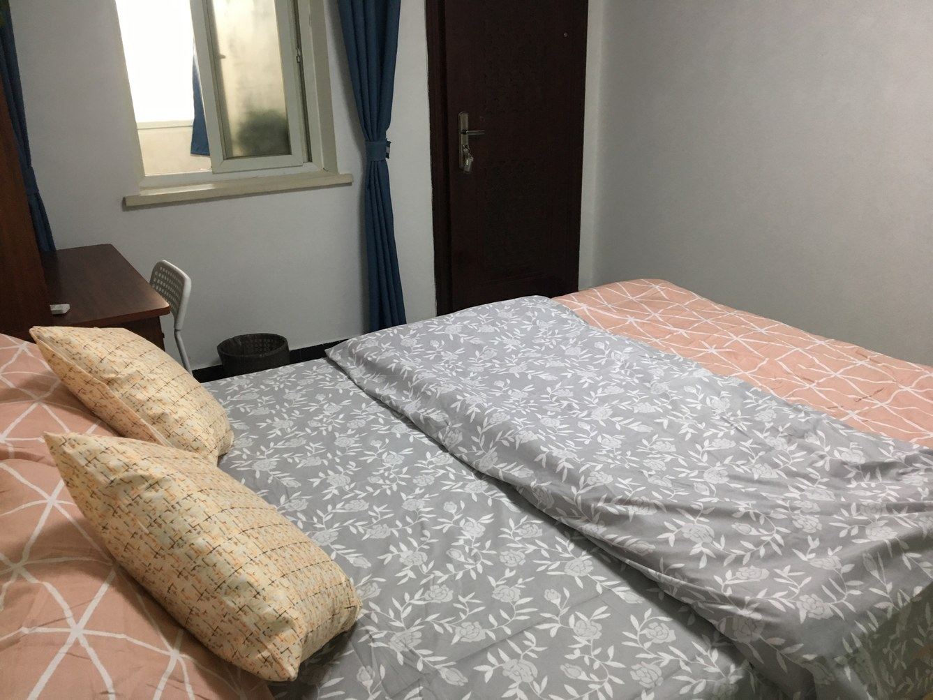精装三室大床房