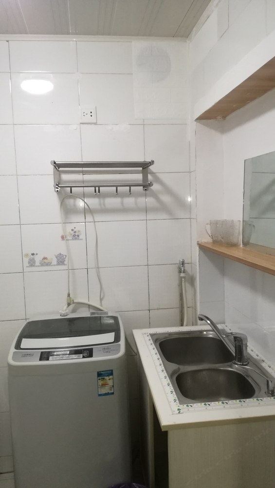 简约一室二床房