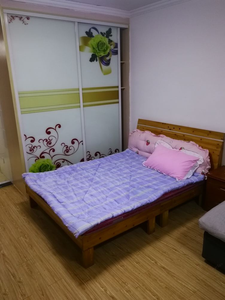 一室大床房