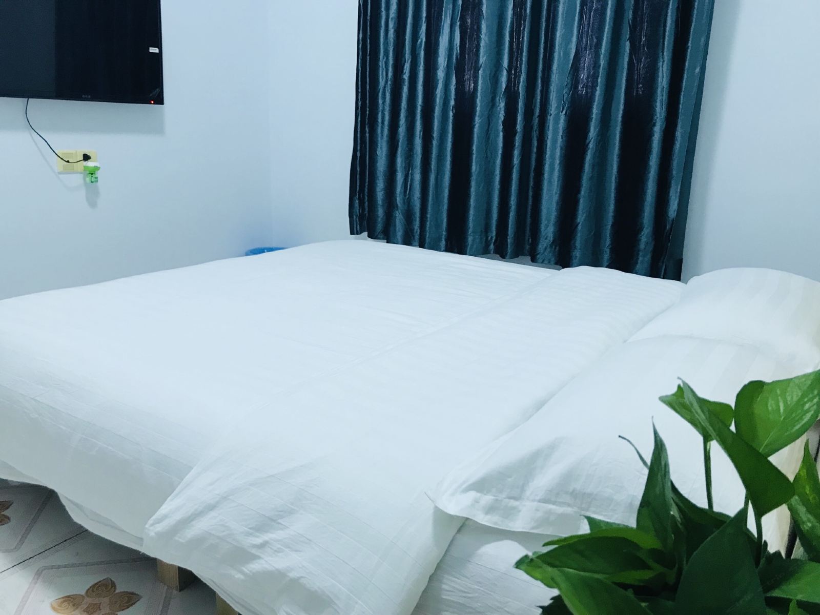 普通大床房(公共卫浴)