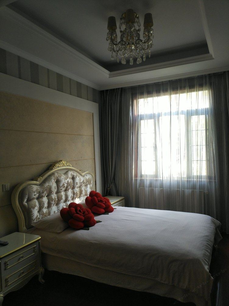 花园二室一厅套房