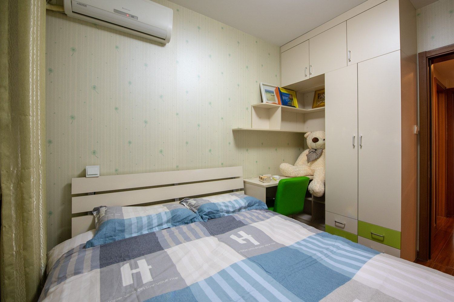 高档二室二厅套房