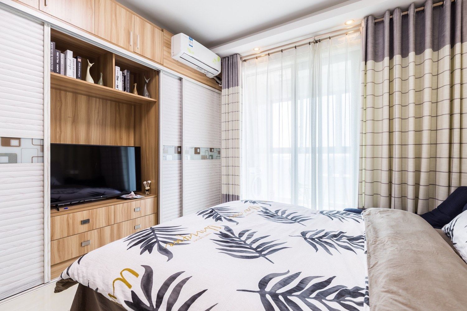 整洁一室大床房