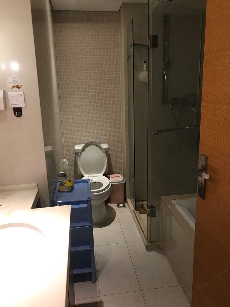 高端一室大床房