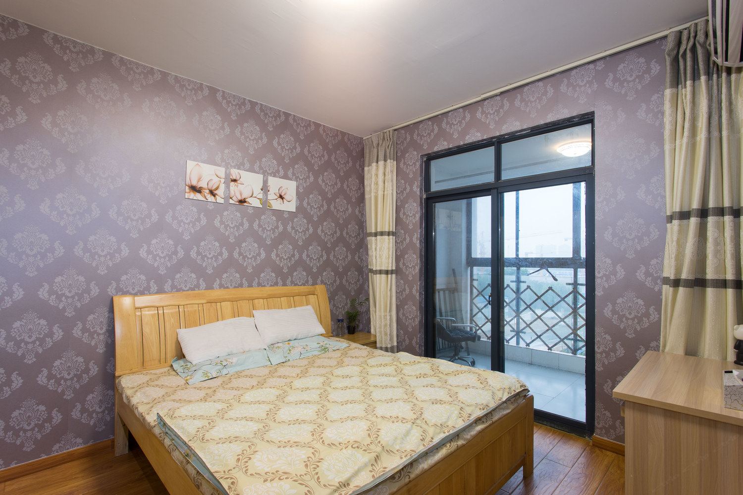 樱花二室二厅套房