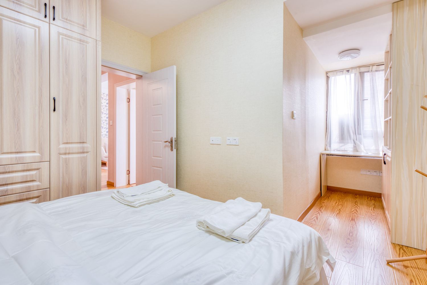 高层二室一厅套房