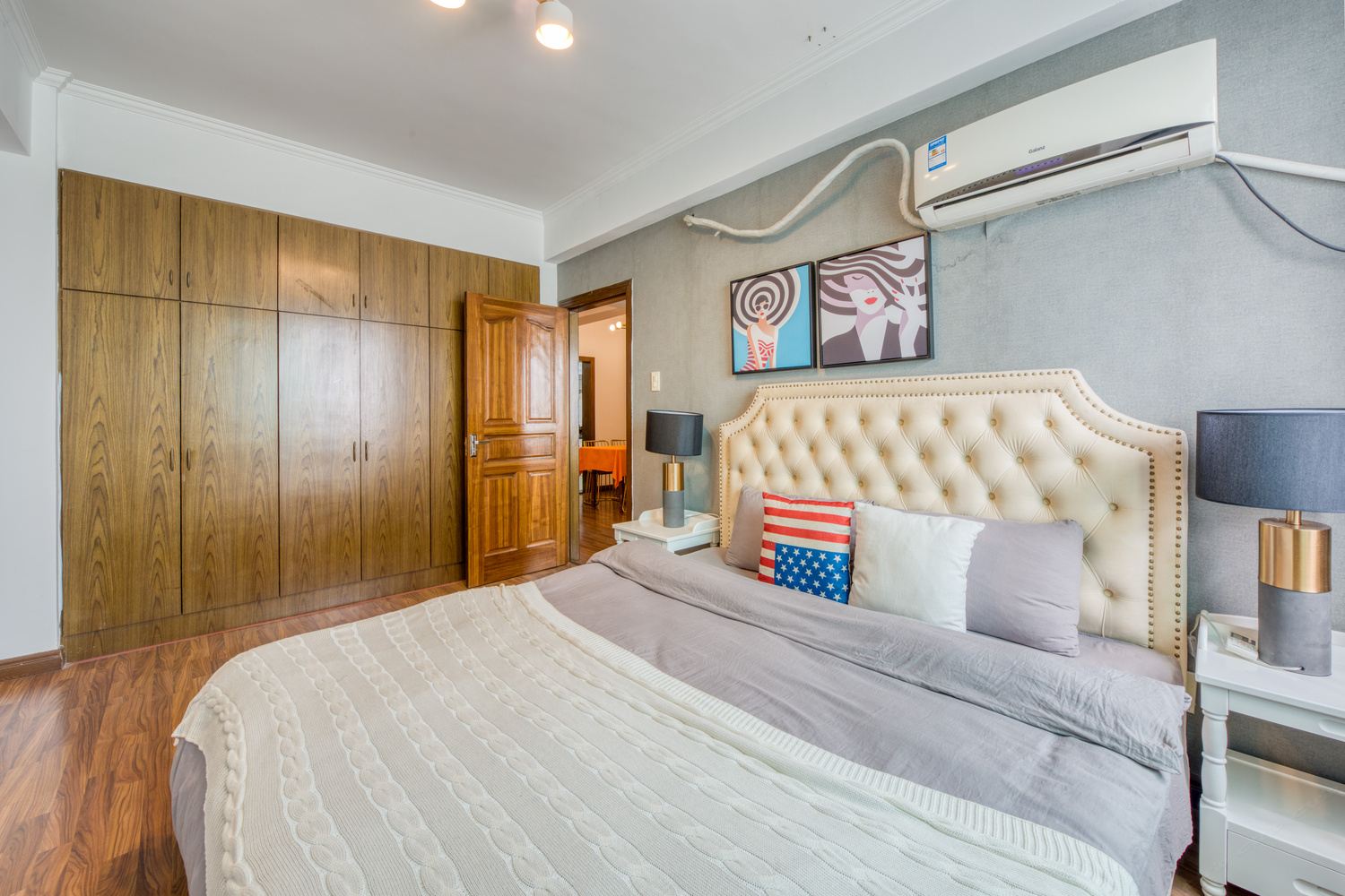 精装二室一厅套房