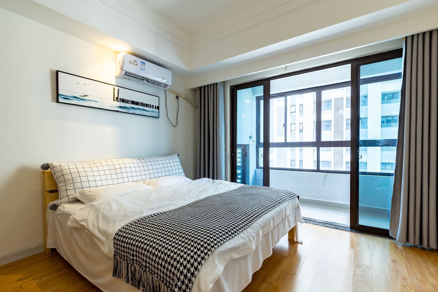 标准一室大床房