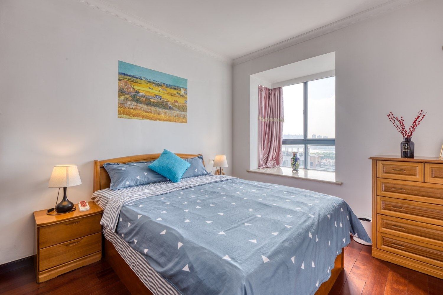 樱花二室一厅套房