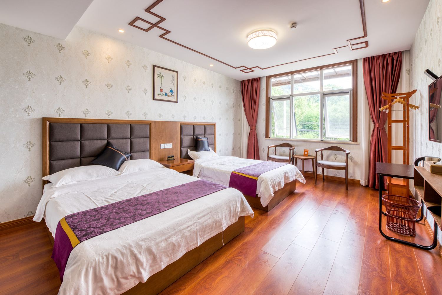 山景三室三床房