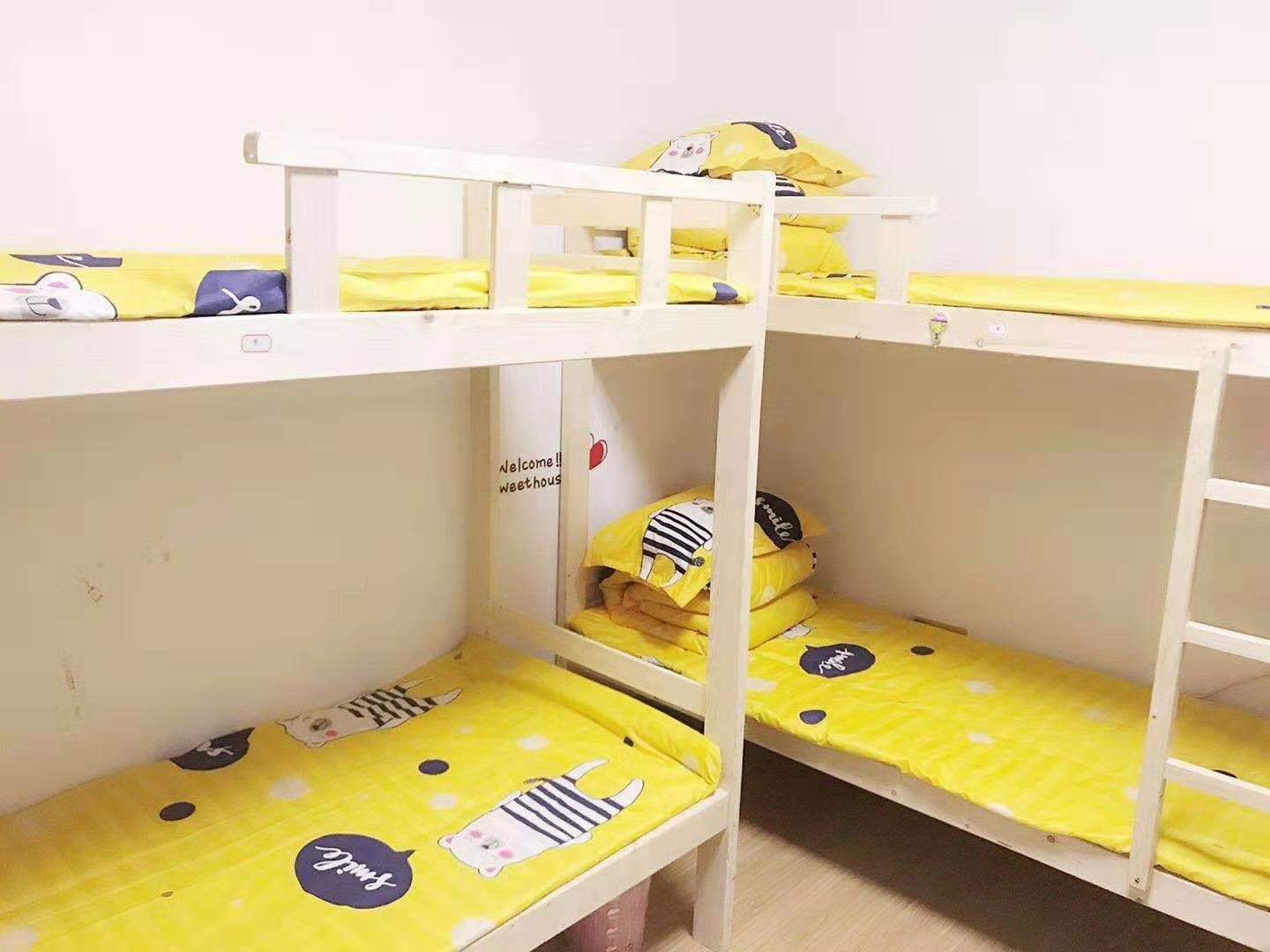 六人间(床)(公共卫浴)