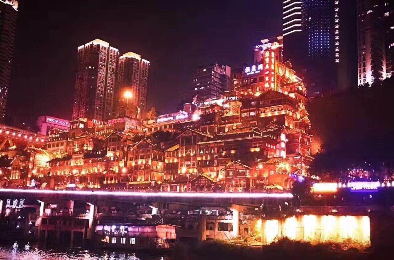 重庆拾叁的小塢青年旅社