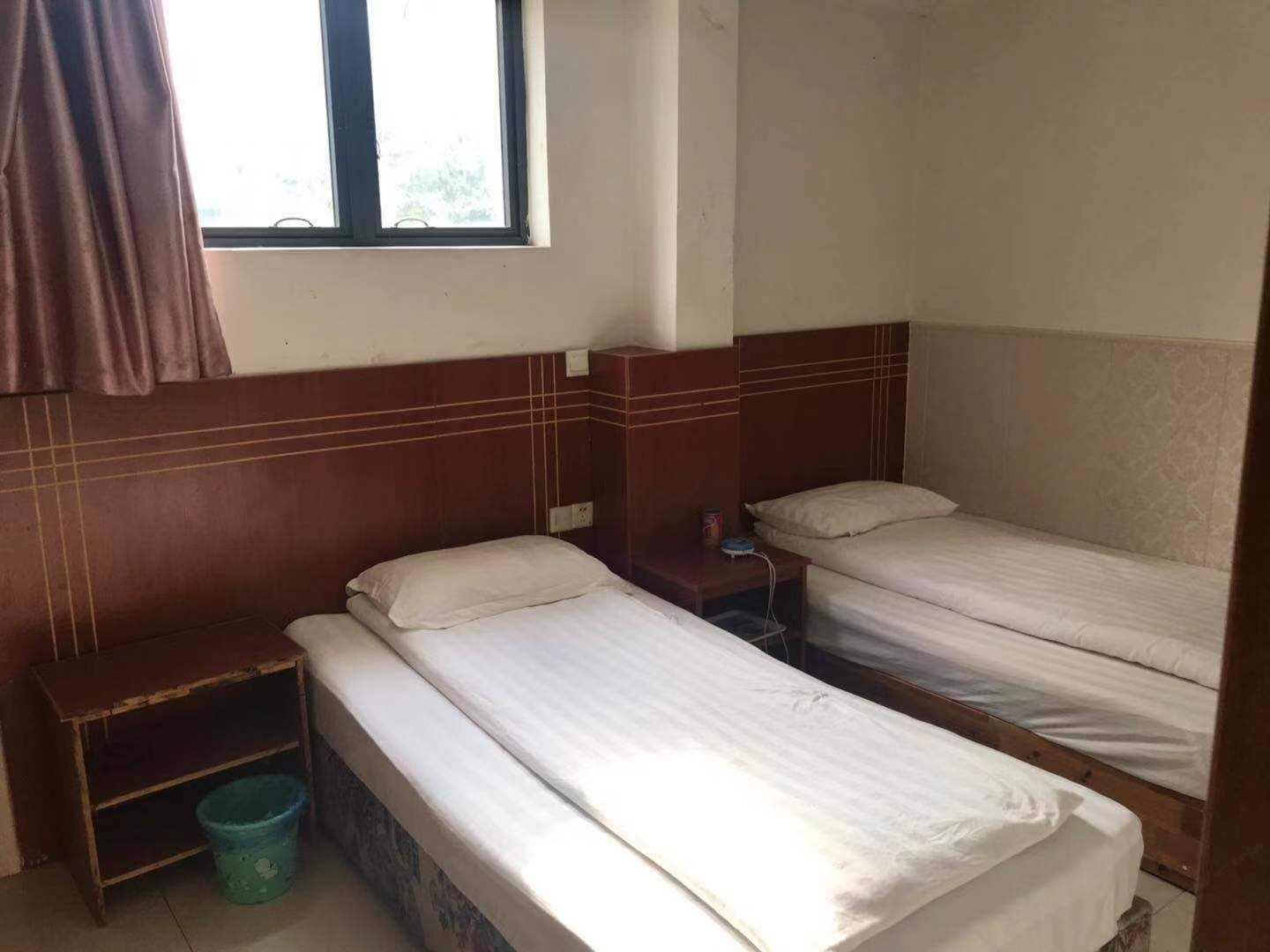 双人间
