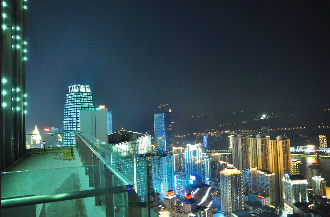 重庆六间房子全江景青年旅舍解放碑店