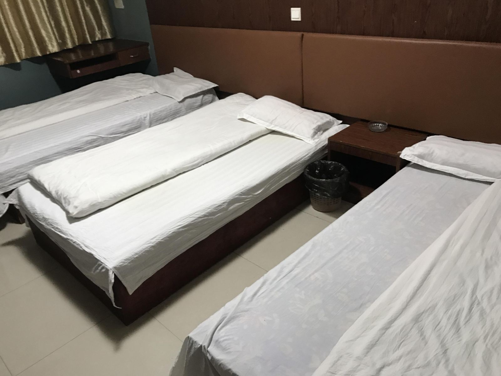三人间