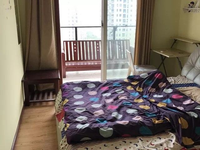阳光大床房