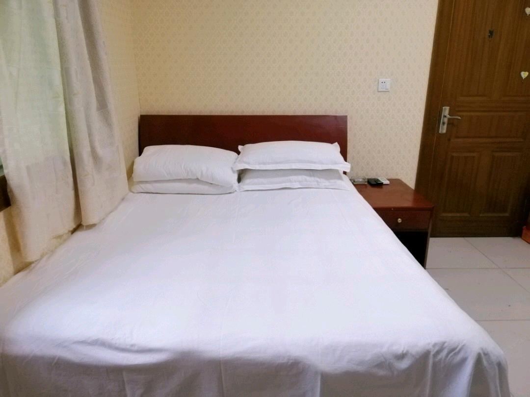 标准大床房