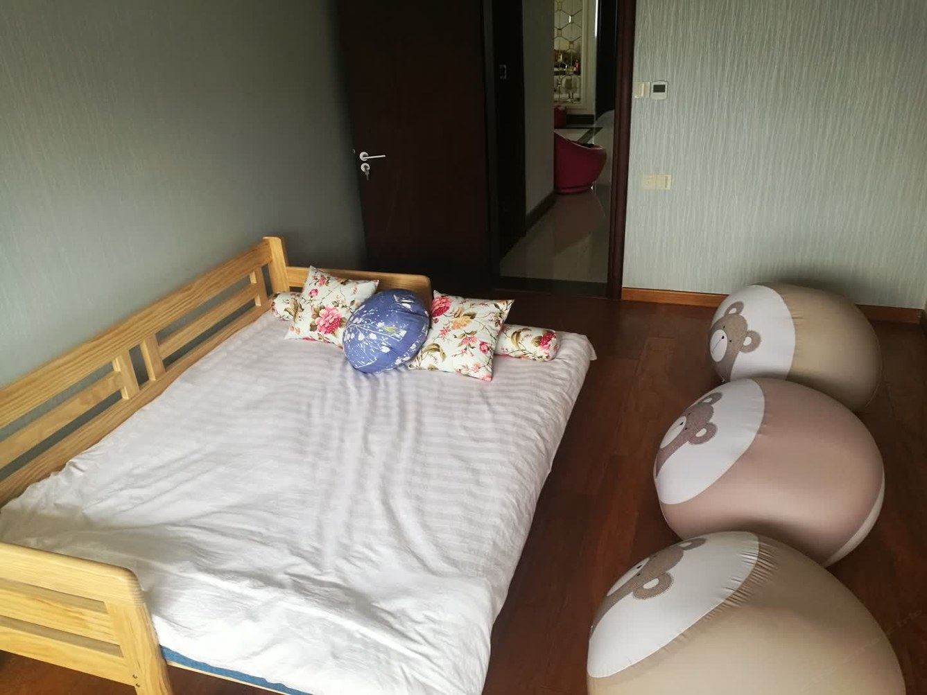 精致三室一厅套房