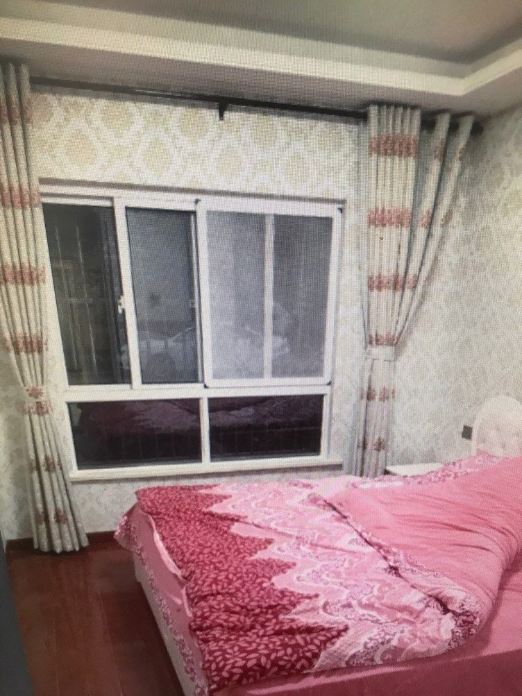 四室一厅套房