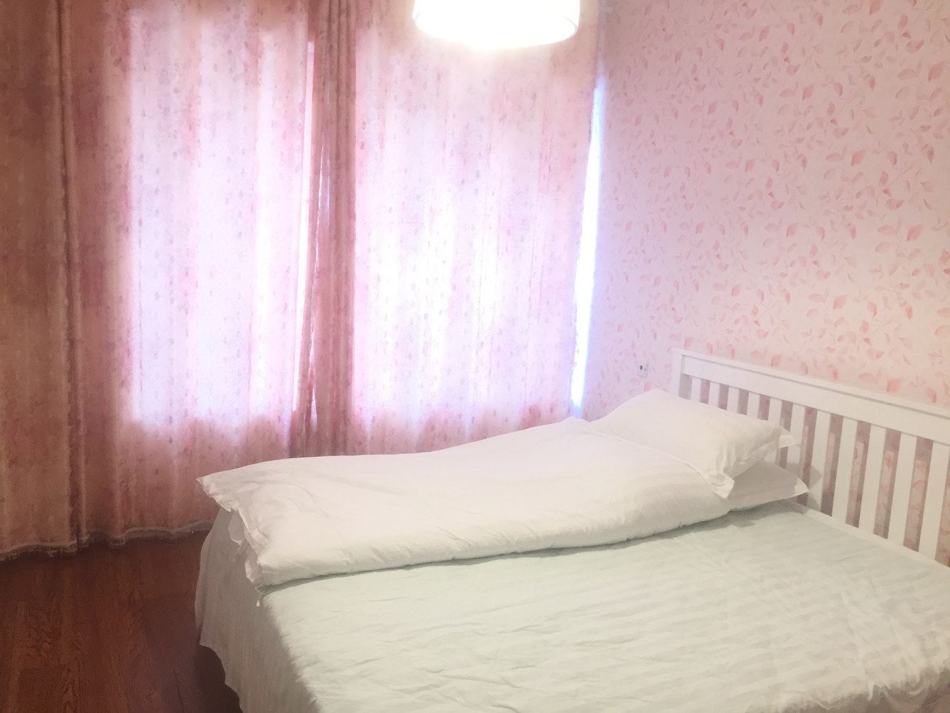 现代简约三室一厅套房