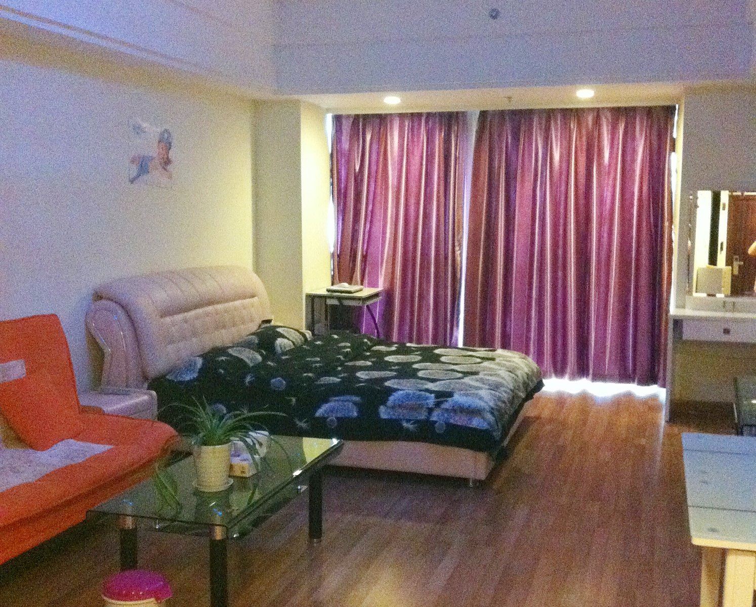 豪华大床房