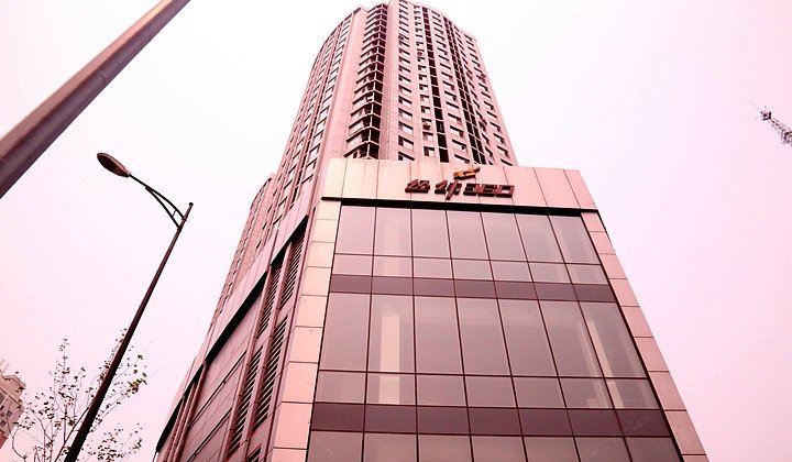 哈尔滨榕树假日酒店公寓中央大街店