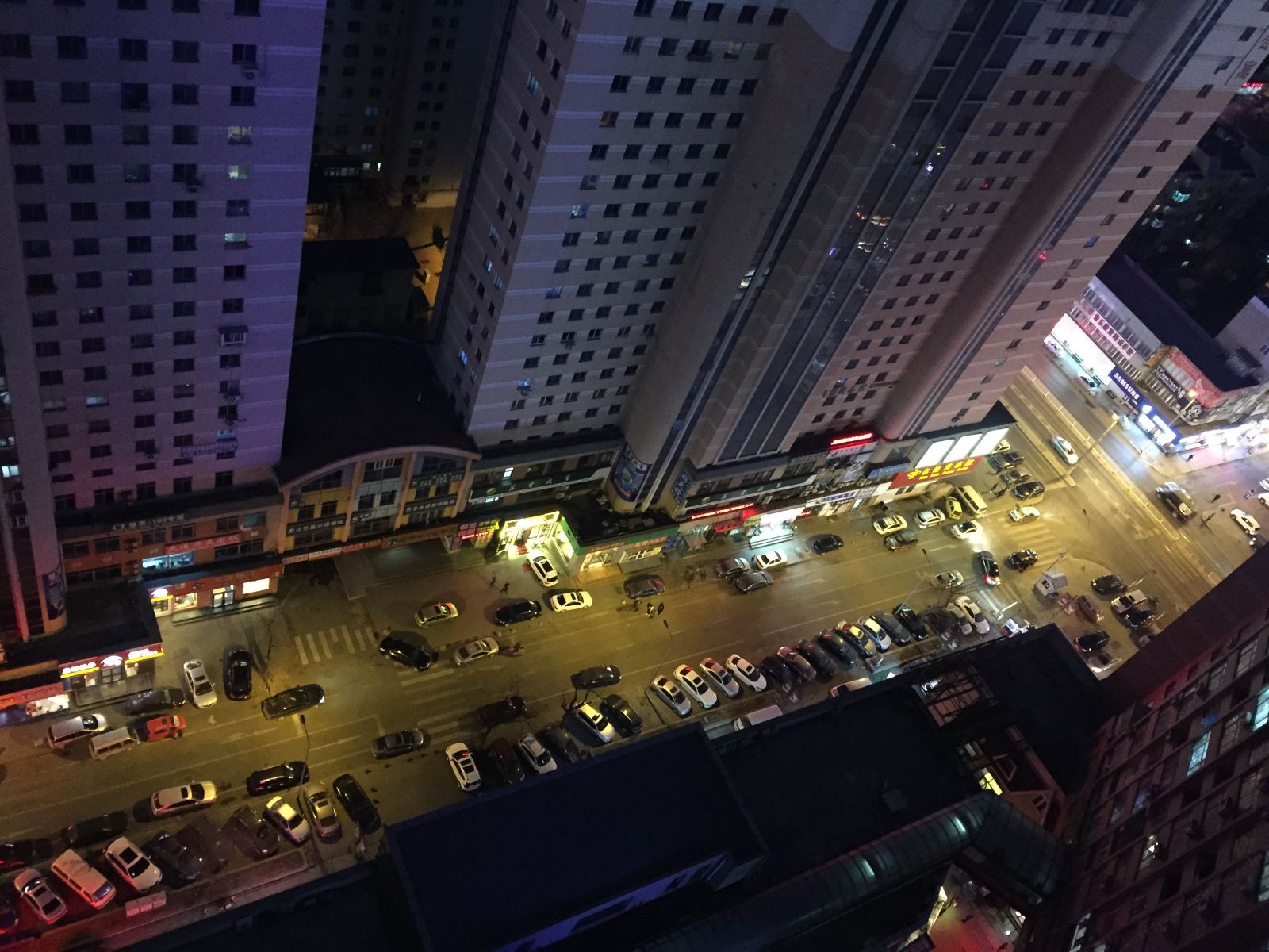 大连Eleven漫步行走太空舱青年旅舍