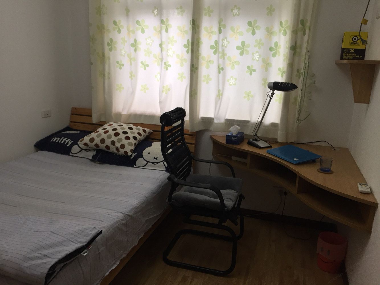 武汉光谷华科地大旁闹中取静的整租大床房公寓