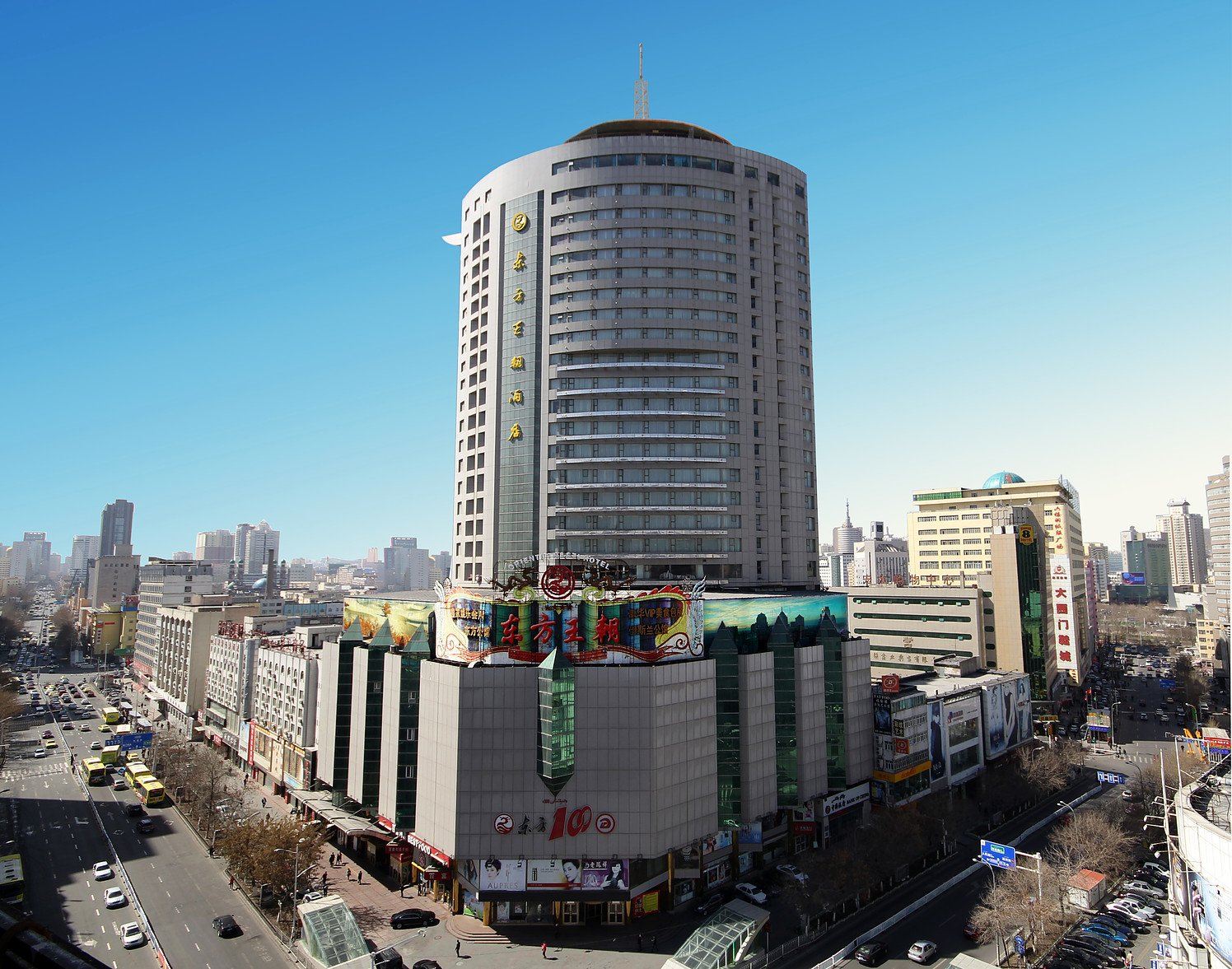 乌鲁木齐东方王朝酒店