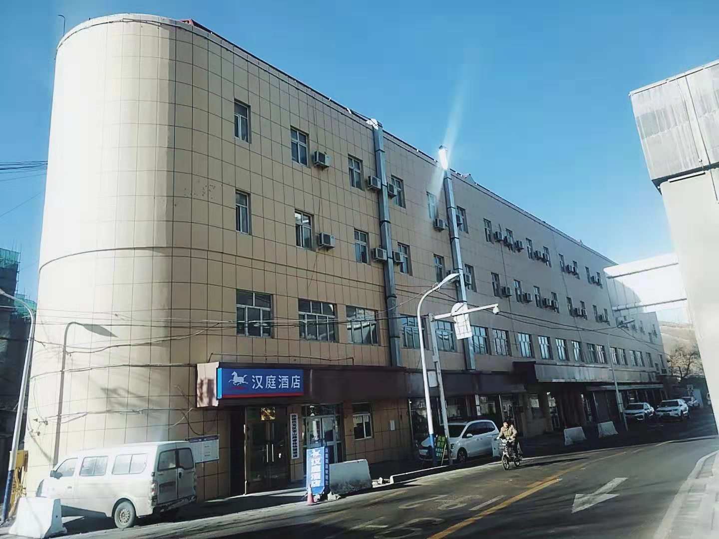 汉庭酒店(乌鲁木齐火车南站万达广场店)