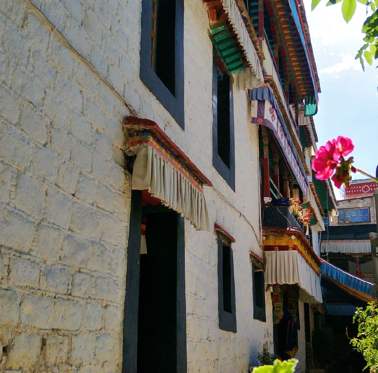 拉萨尧西平康古建大院