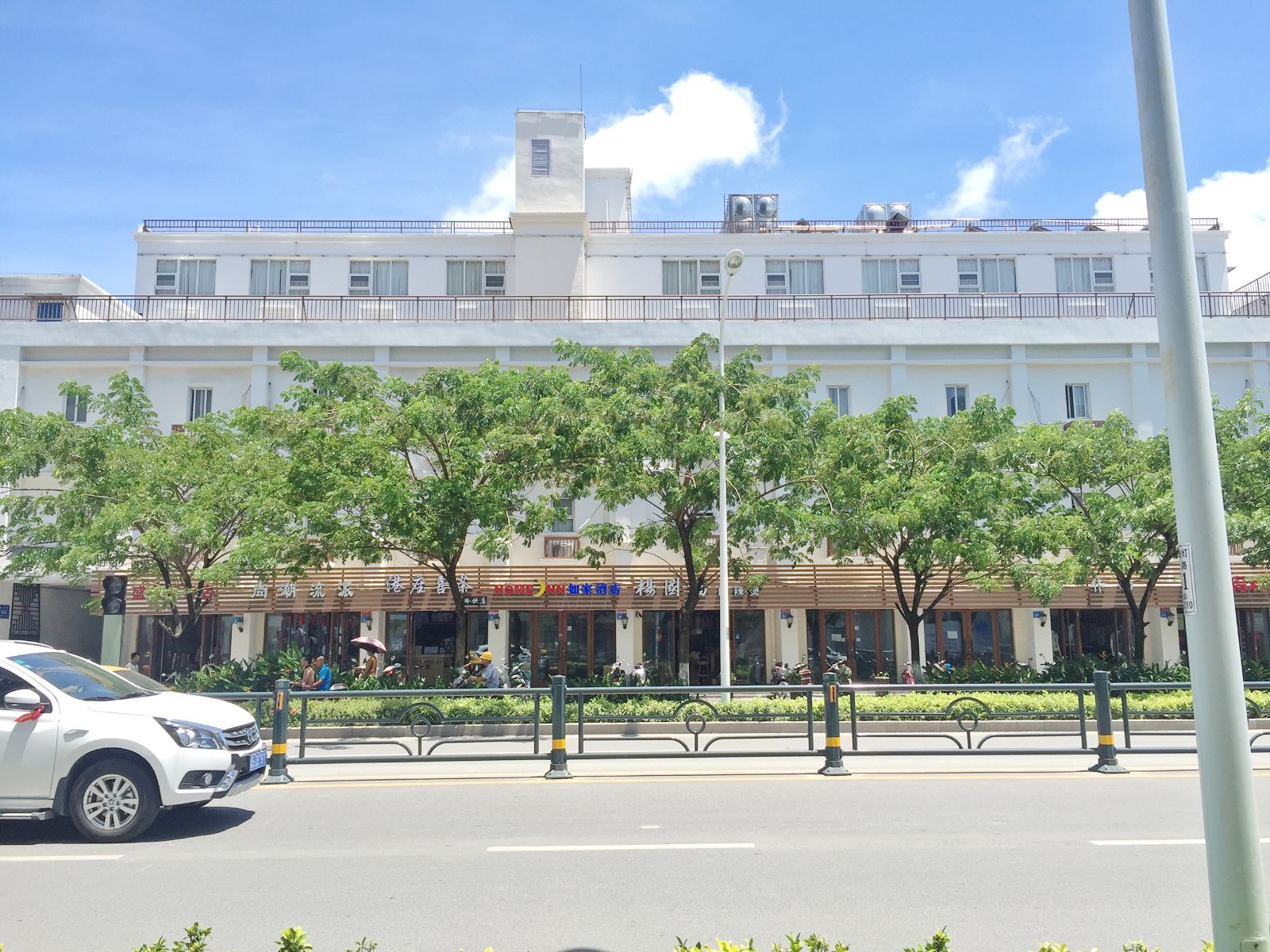 如家酒店(三亚解放路步行街汽车总站店)