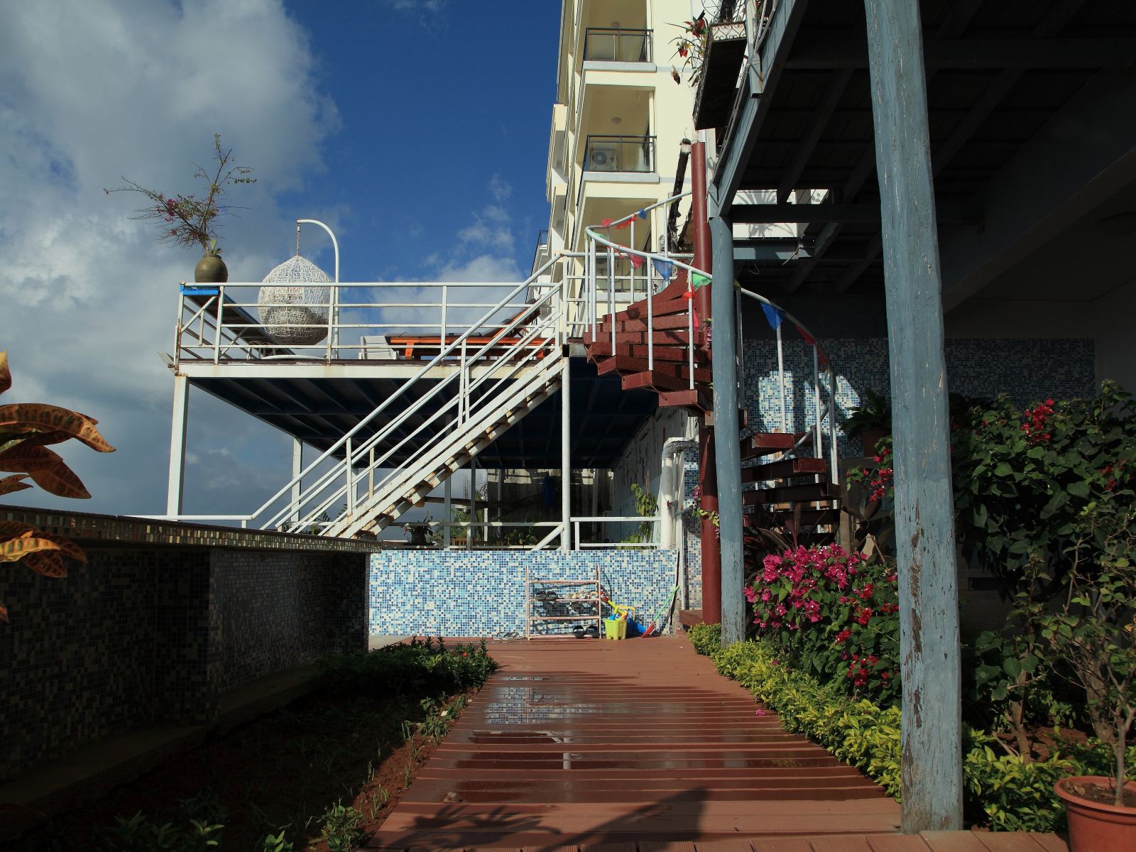 浪淘沙驿站(三亚天涯海角南山寺店)