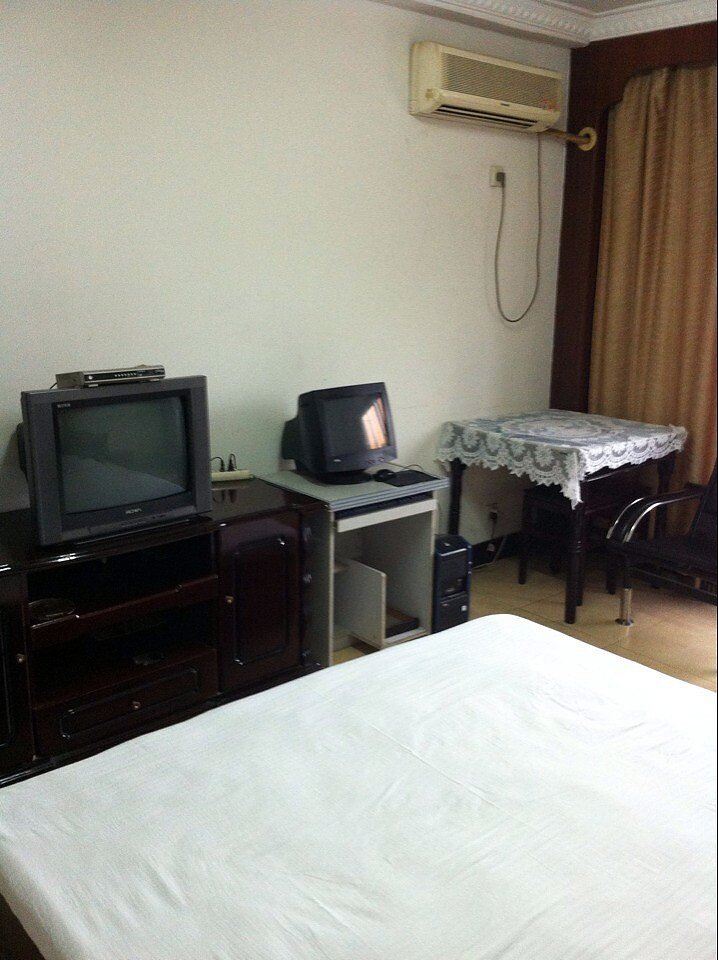 电脑大床房