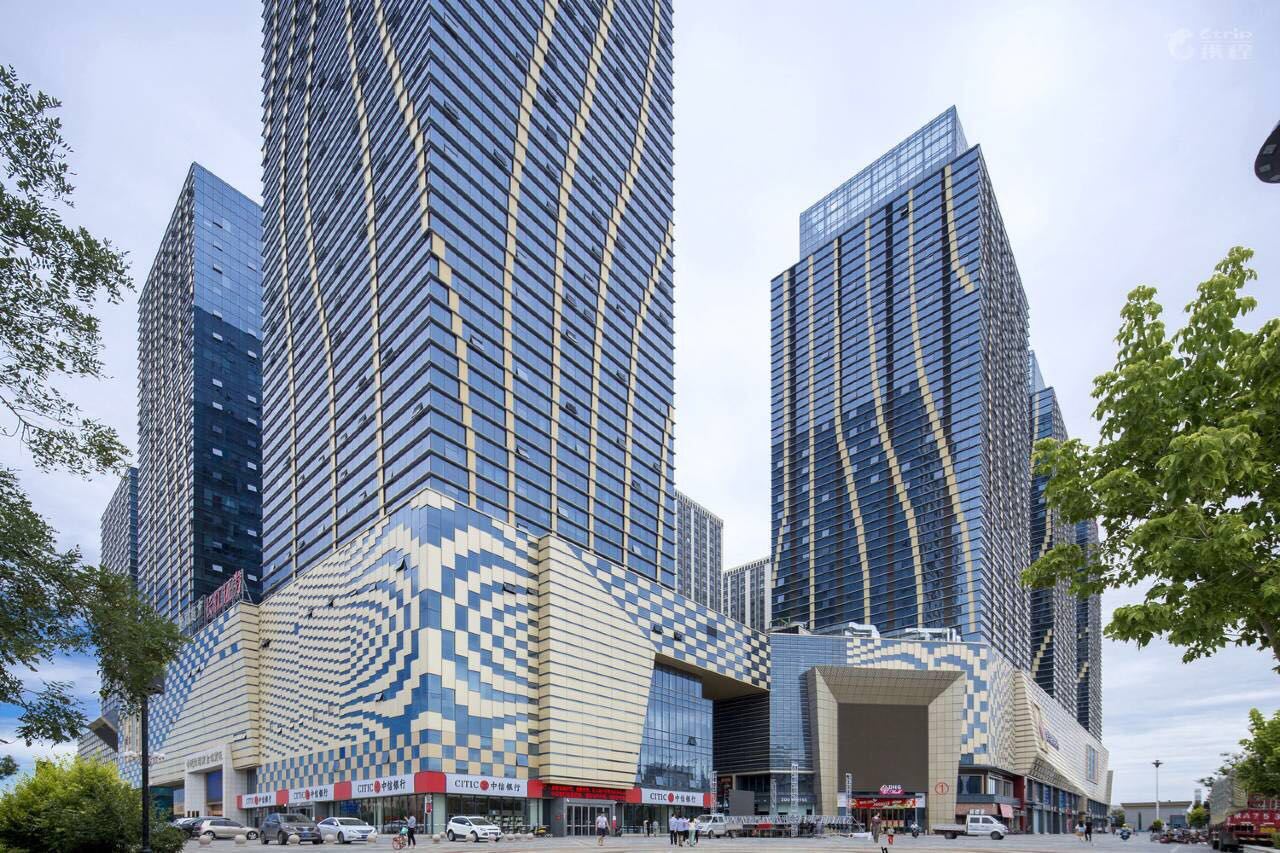 银川朗月观景酒店