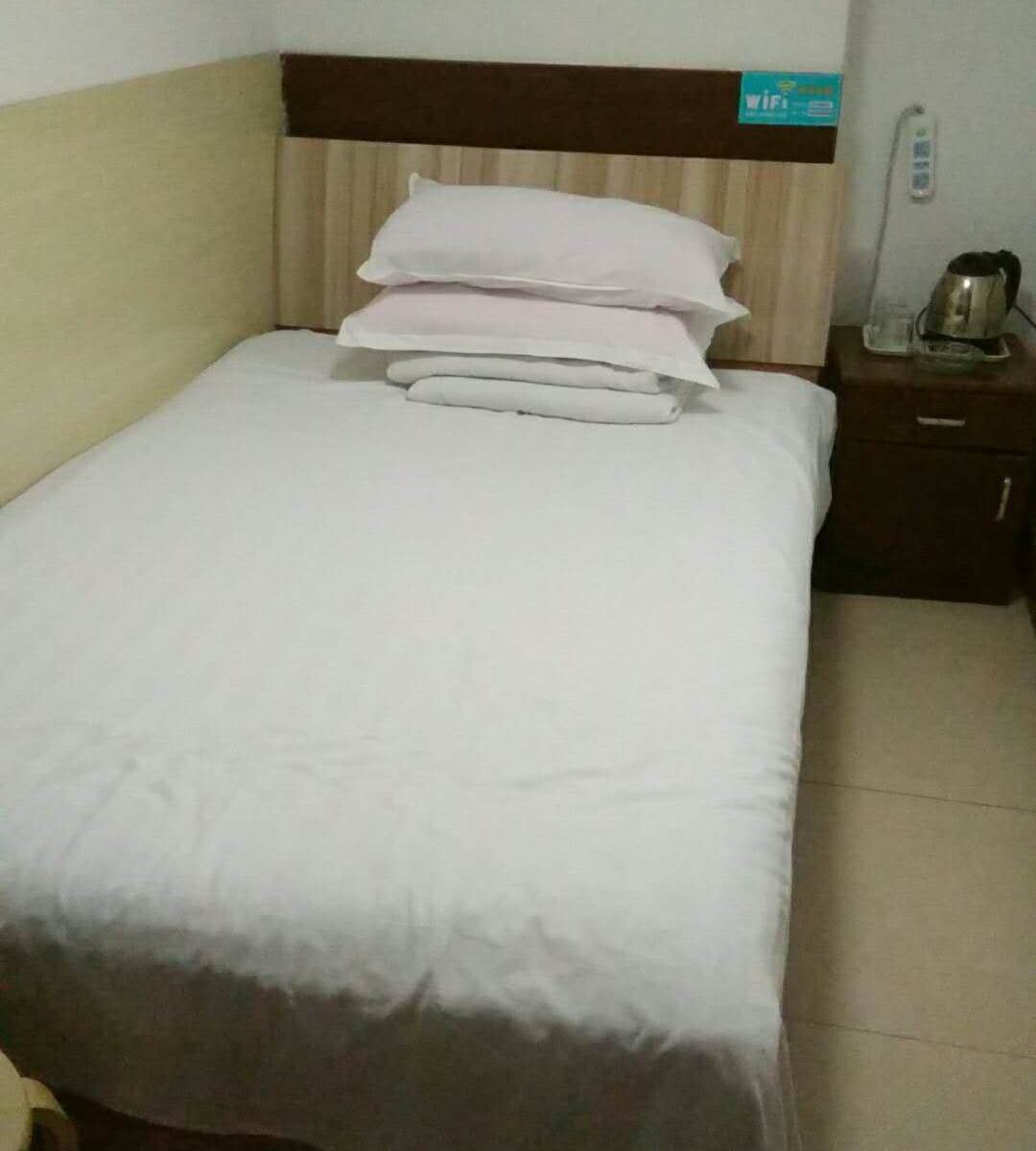 特惠单间(公共卫浴)
