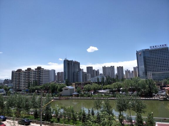 西宁菓菓家庭旅馆都市花园店