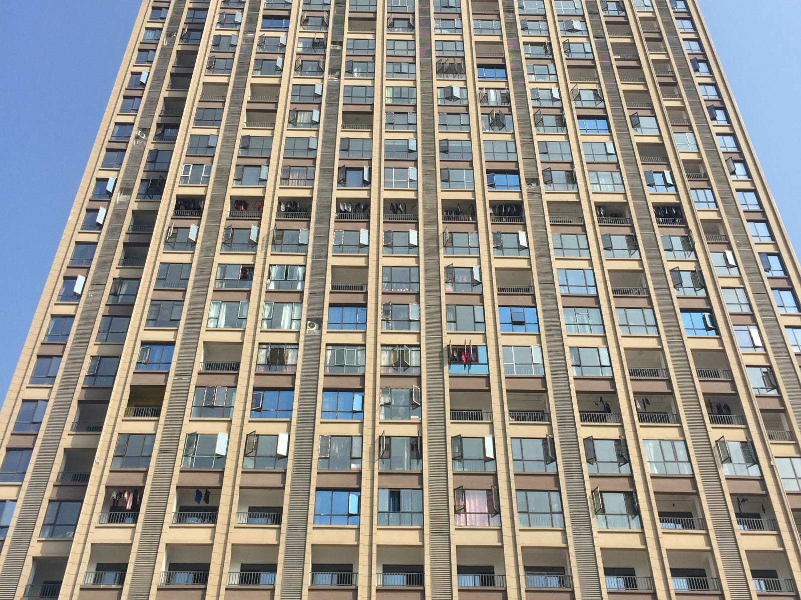 锐思堡国际公寓(长沙梅溪湖店)