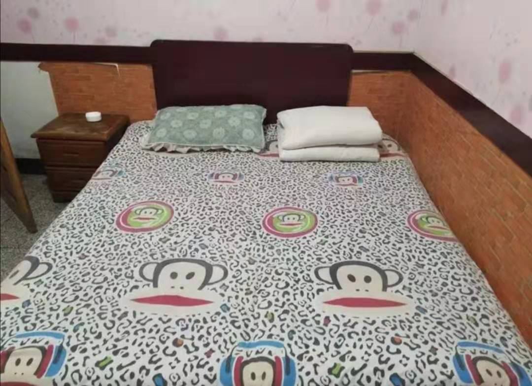 标准大床房
