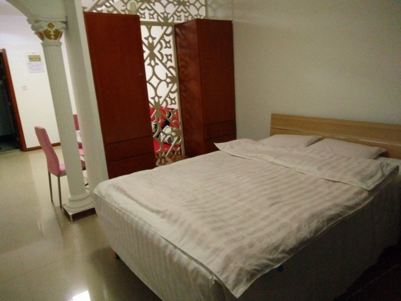 威海梁俊香公寓(环海路分店)