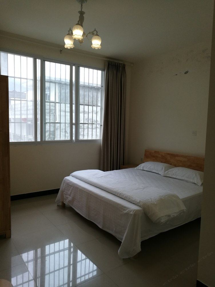 成都戏台民宿(海窝子社区分店)