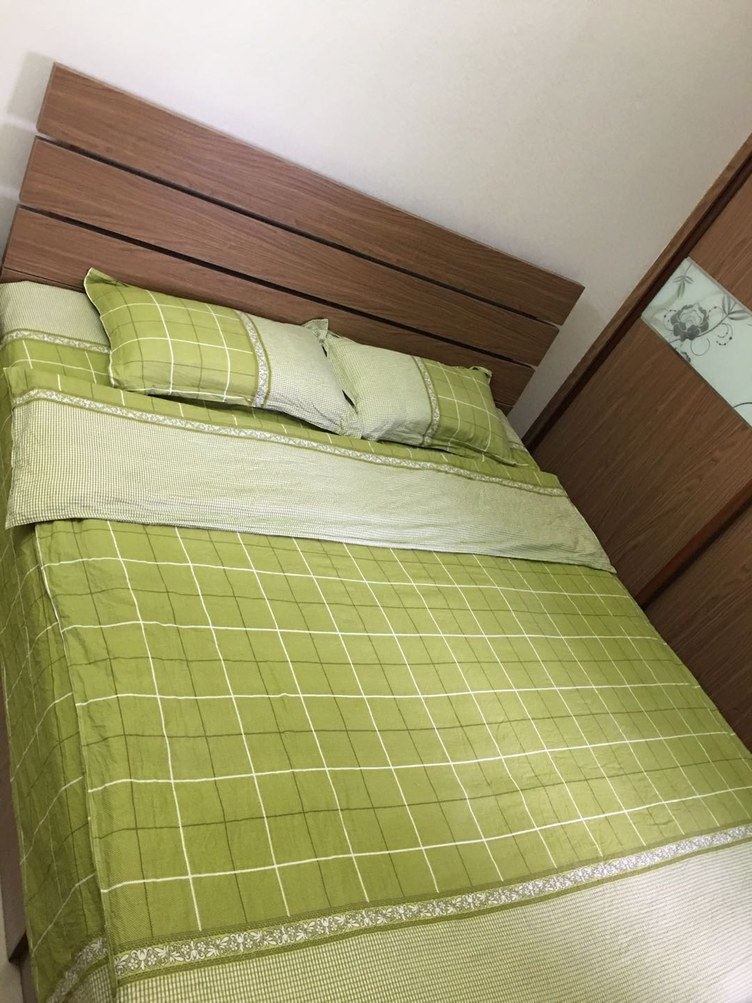 精致简约三室四床房