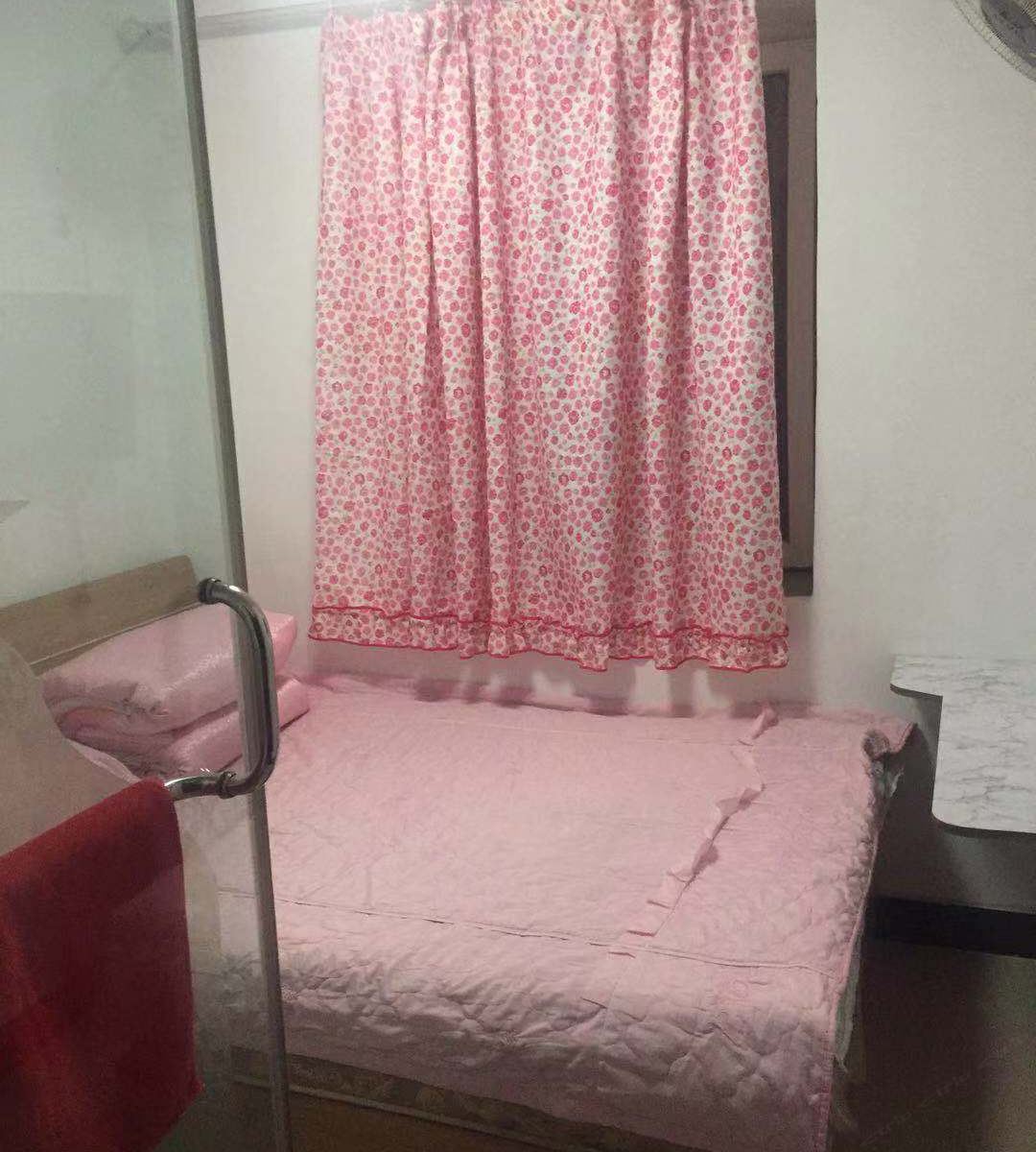大床房