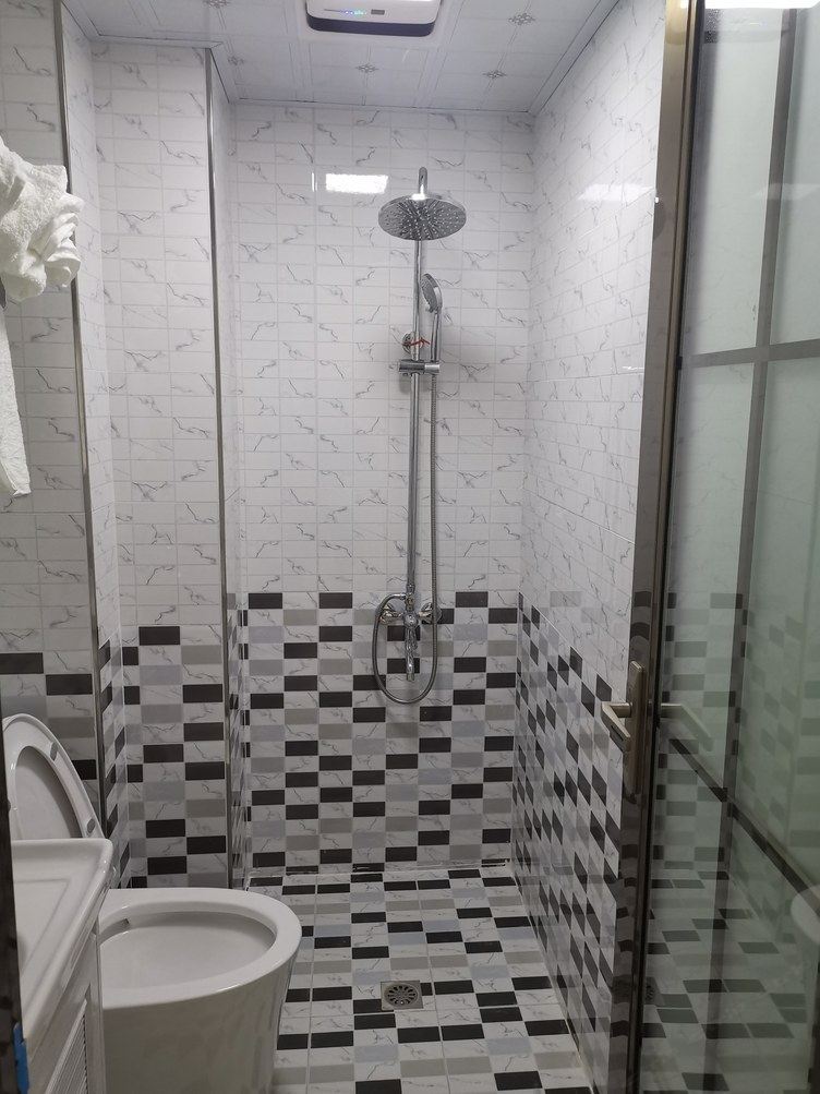 精装一室大床房