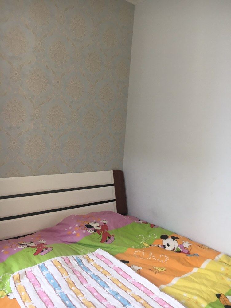 学府三室二厅套房