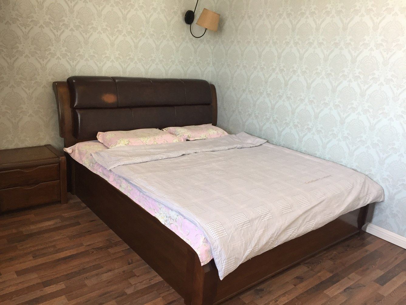 哈尔滨俯瞰半座城公寓(2号店)