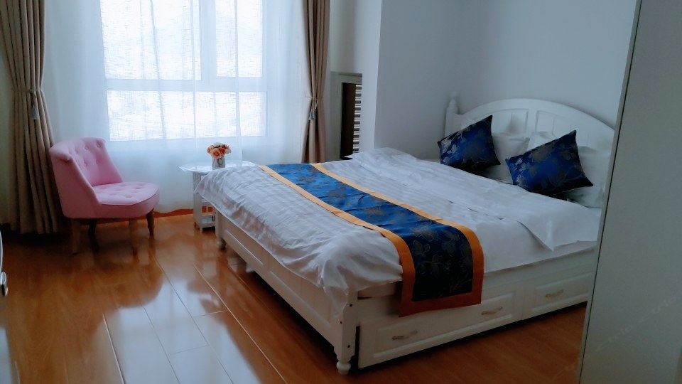 简约一室大床房