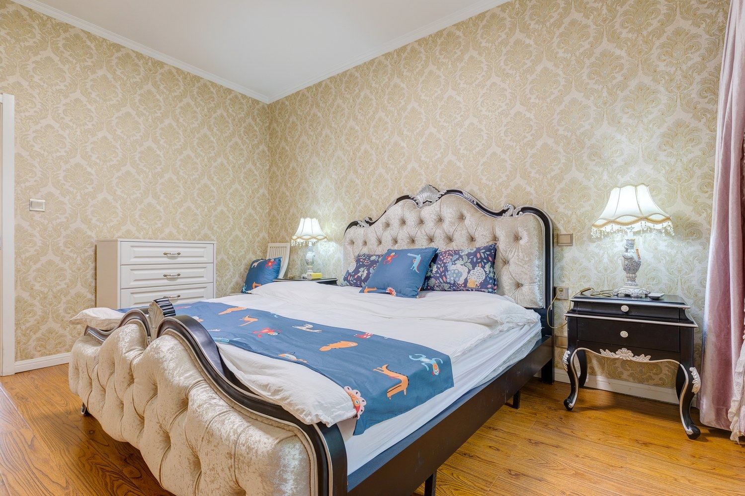 唐糖民宿(西安育才路店)