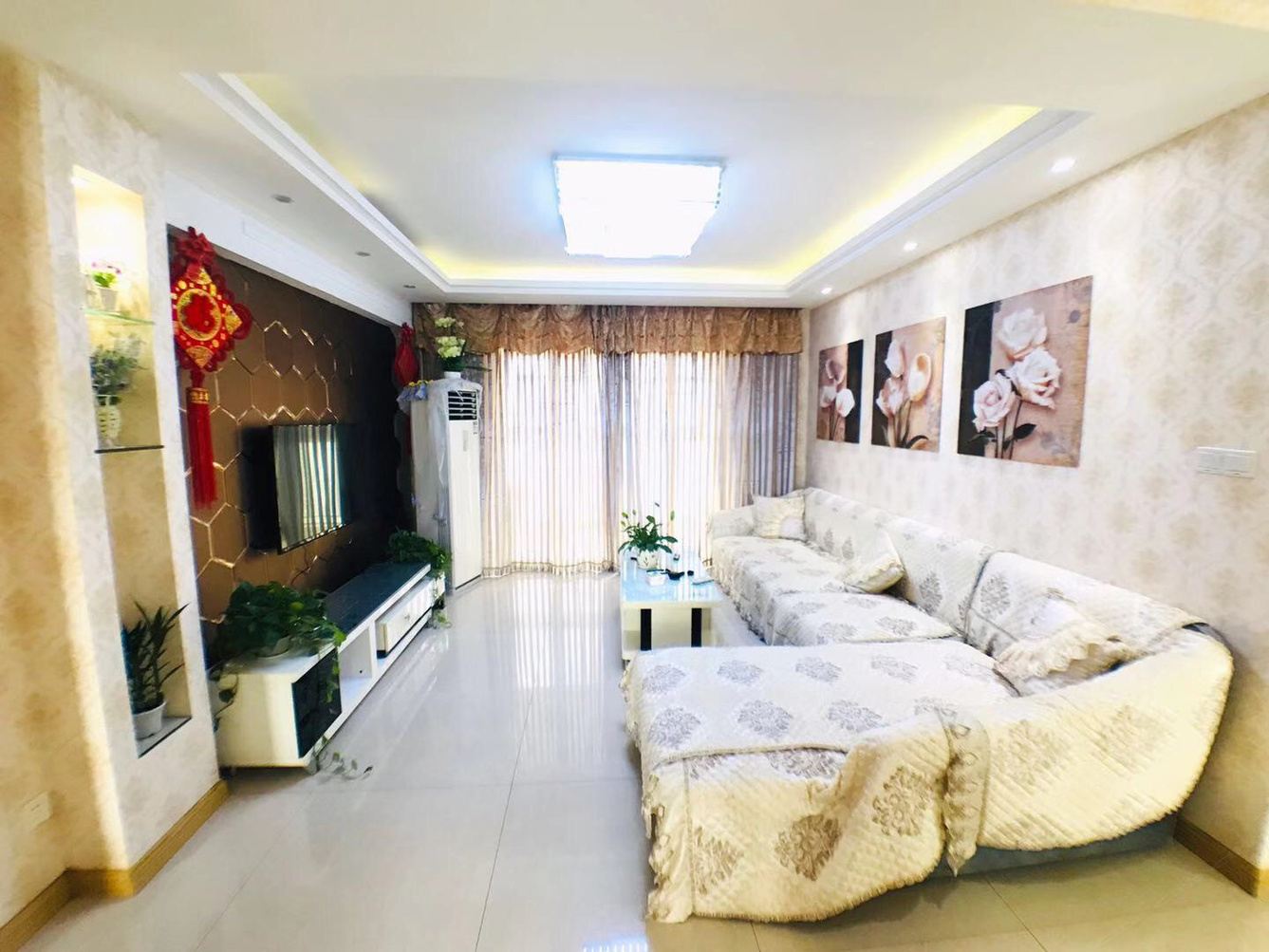 河景三室二厅套房